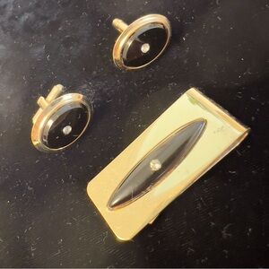 VINTAGE Golden Tone Onyx Cufflinks and Money Clip Set